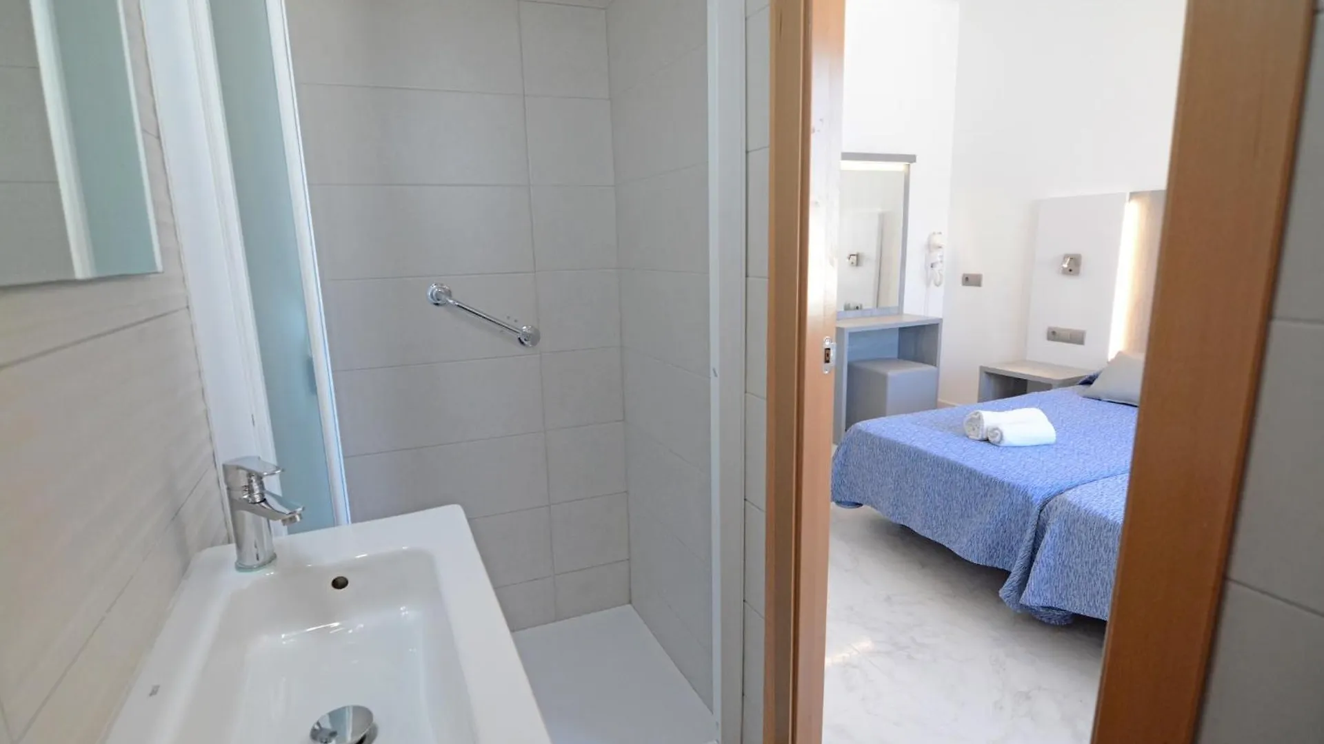Aparthotel Apartamentos Playa Sol Es Cana
