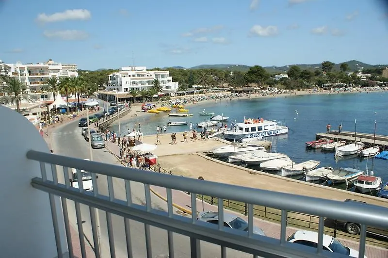 Apartamentos Playa Sol Es Cana Aparthotel