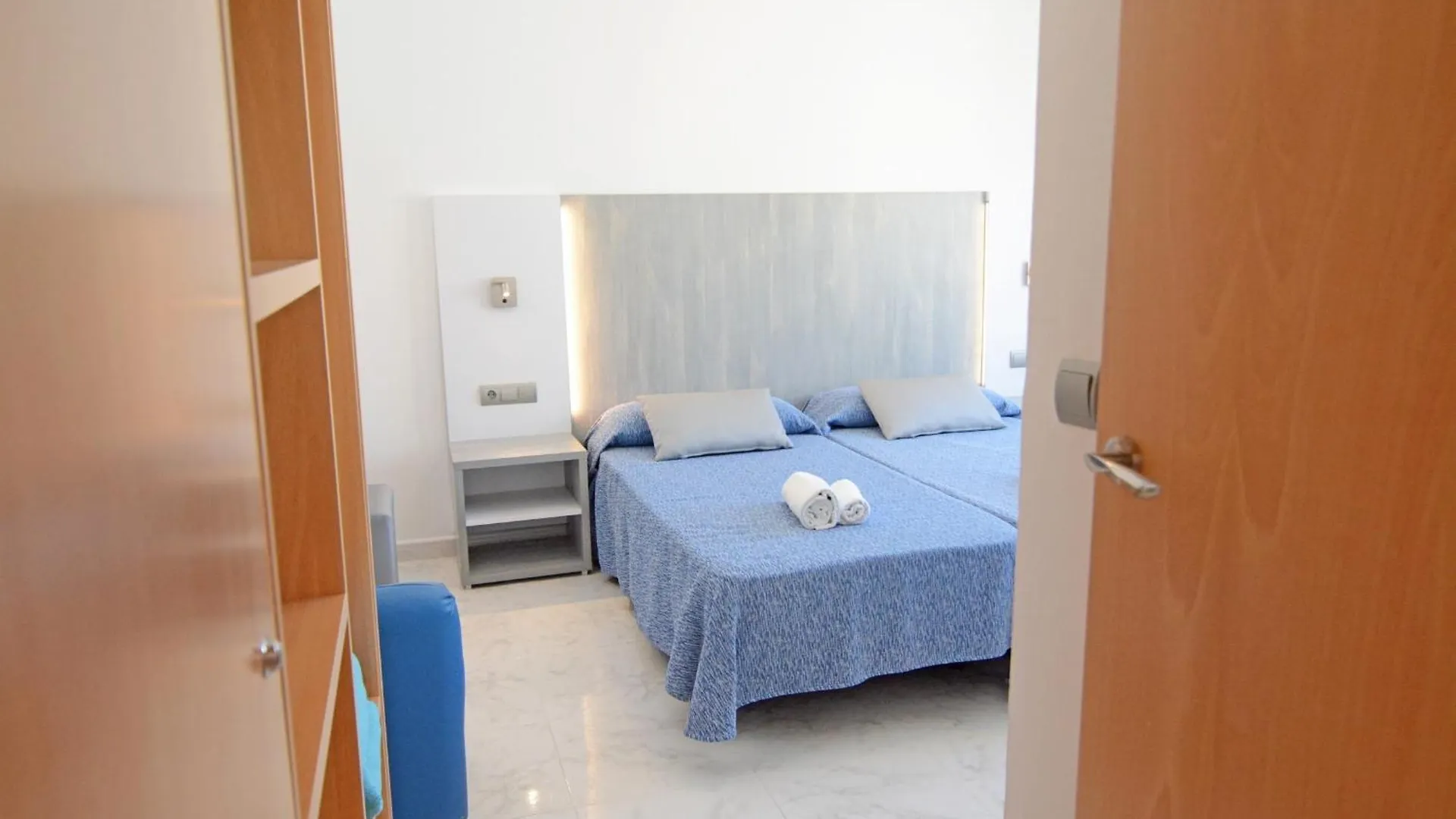Apartamentos Playa Sol Es Cana 公寓式酒店